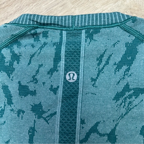 Lululemon Swiftly Tech Short Sleeve Crew
Heathered Forage Teal - Picture 6 of 9